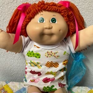 Vintage Cabbage Patch Kid Girl Second Edition Hong Kong Red Hair Green Eyes HM3